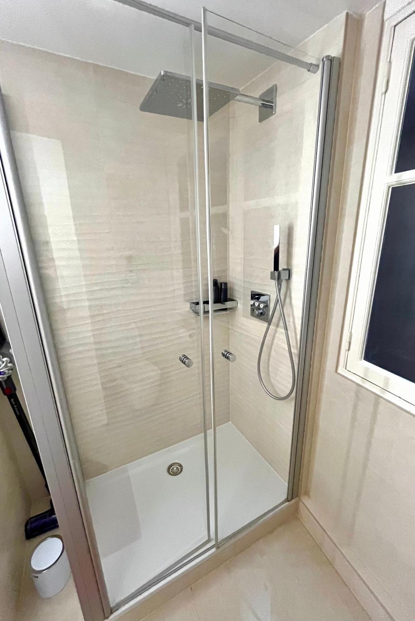 Studio Pres Des Champs-Elysees Paris Bagian luar foto
