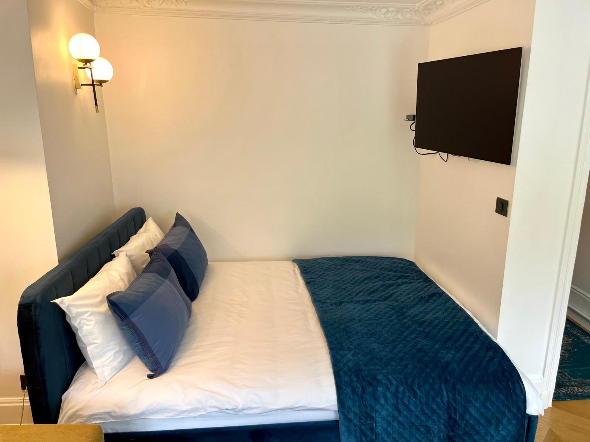 Studio Pres Des Champs-Elysees Paris Bagian luar foto